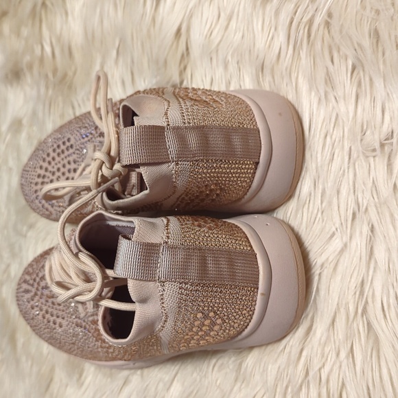 Rose Gold color Bling rhinestone Blondo lace up sneakers size 9.5 - Picture 10 of 12